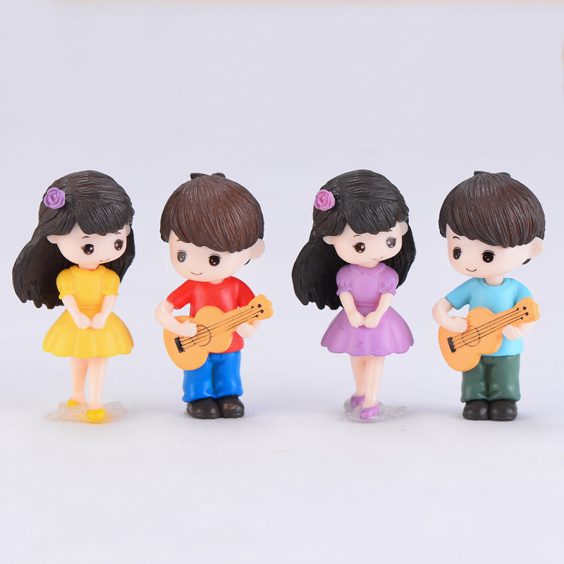 Guitar Couple Lover Miniature  - Car Accessories Oman avaliação e preço