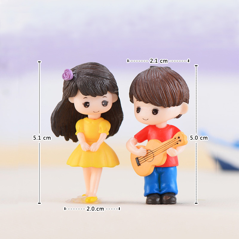 Guitar Couple Lover Miniature  - Car Accessories Oman avaliação e preço