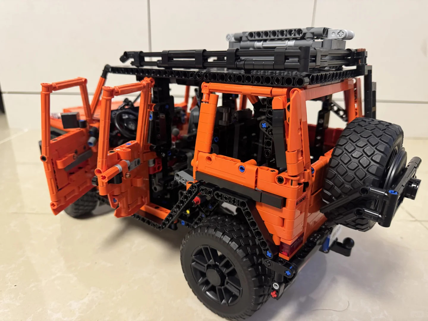 New MOC Orange Car Model Build - Car Accessories Oman avaliação e preço
